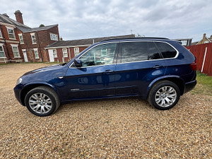 BMW X5 thumbnail