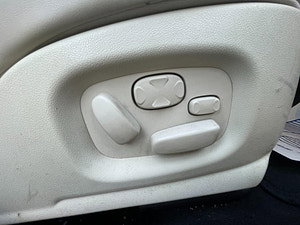 Jaguar XJ thumbnail
