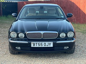 Jaguar XJ thumbnail