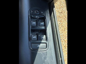 Land Rover Freelander 2 thumbnail