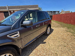 Land Rover Freelander 2 thumbnail