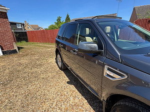 Land Rover Freelander 2 thumbnail
