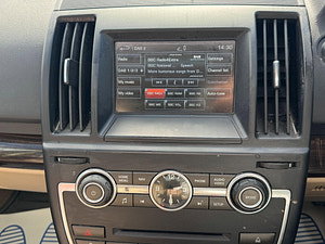 Land Rover Freelander 2 thumbnail