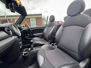 MINI Convertible thumbnail