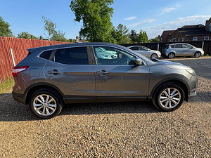 Nissan Qashqai thumbnail