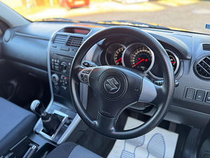 Suzuki Grand Vitara thumbnail