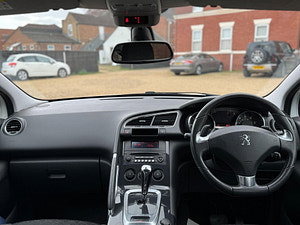 Peugeot 3008 thumbnail