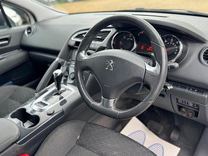 Peugeot 3008 thumbnail