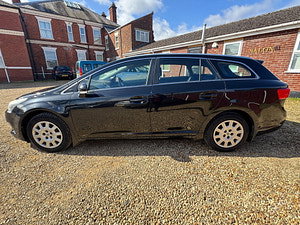 Toyota Avensis thumbnail