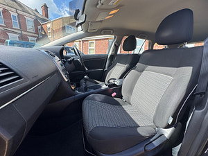 Toyota Avensis thumbnail
