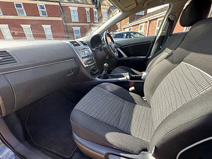 Toyota Avensis thumbnail