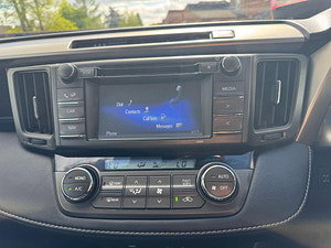 Toyota RAV4 thumbnail