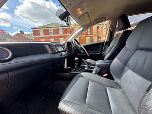 Toyota RAV4 thumbnail