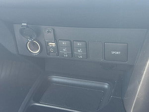 Toyota RAV4 thumbnail