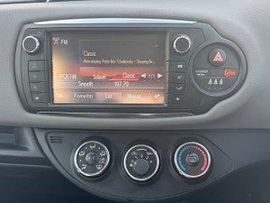 Toyota Yaris thumbnail