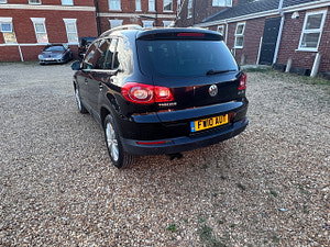 Volkswagen Tiguan thumbnail