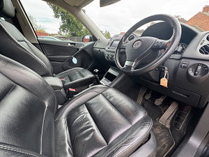 Volkswagen Tiguan thumbnail