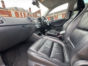 Volkswagen Tiguan thumbnail
