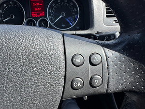 Volkswagen Golf thumbnail