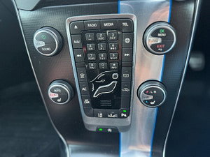 Volvo V40 thumbnail