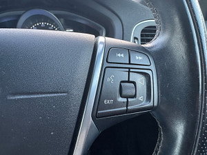 Volvo V40 thumbnail