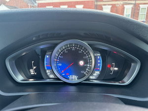 Volvo V40 thumbnail