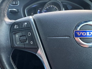 Volvo V40 thumbnail