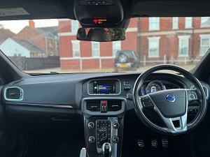 Volvo V40 thumbnail