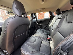 Volvo V40 Cross Country thumbnail