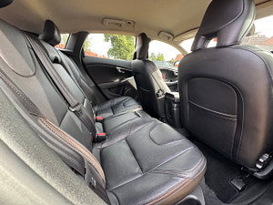 Volvo V40 Cross Country thumbnail