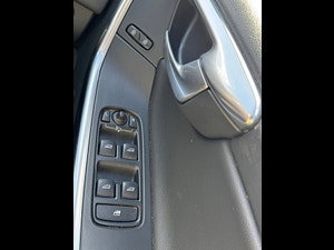 Volvo XC60 thumbnail