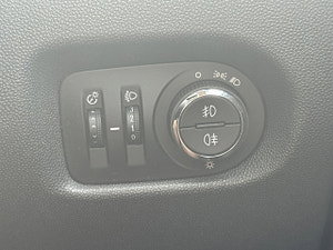 Vauxhall Corsa thumbnail