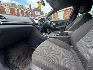 Vauxhall Insignia thumbnail