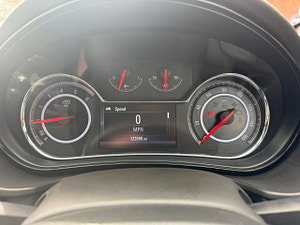 Vauxhall Insignia thumbnail