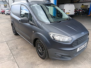 Ford Transit Courier thumbnail
