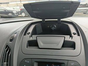 Ford Transit Courier thumbnail
