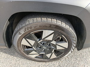 Hyundai Kona thumbnail