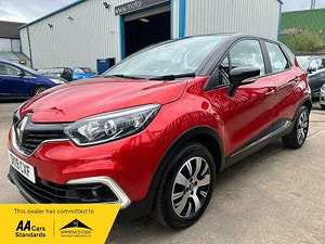 Renault Captur thumbnail