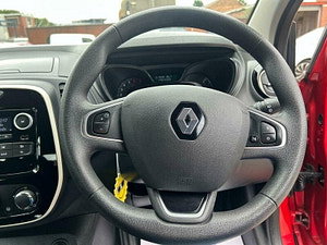 Renault Captur thumbnail