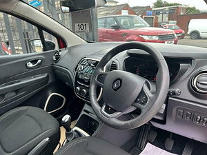 Renault Captur thumbnail