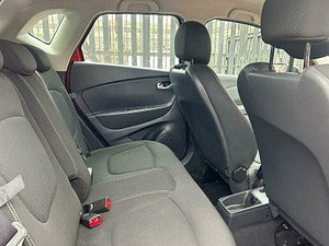 Renault Captur thumbnail