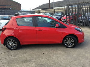 Toyota Yaris thumbnail