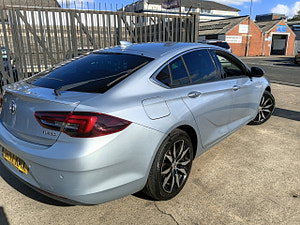 Vauxhall Insignia thumbnail