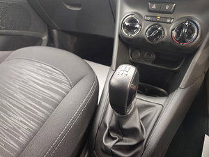 Peugeot 208 thumbnail