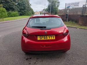 Peugeot 208 thumbnail
