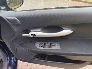 Toyota Auris thumbnail