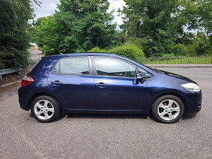 Toyota Auris thumbnail