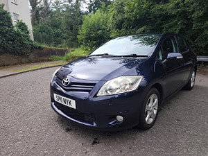 Toyota Auris thumbnail
