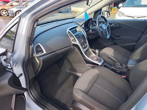 Vauxhall Astra thumbnail