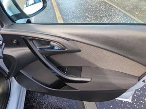 Vauxhall Astra thumbnail